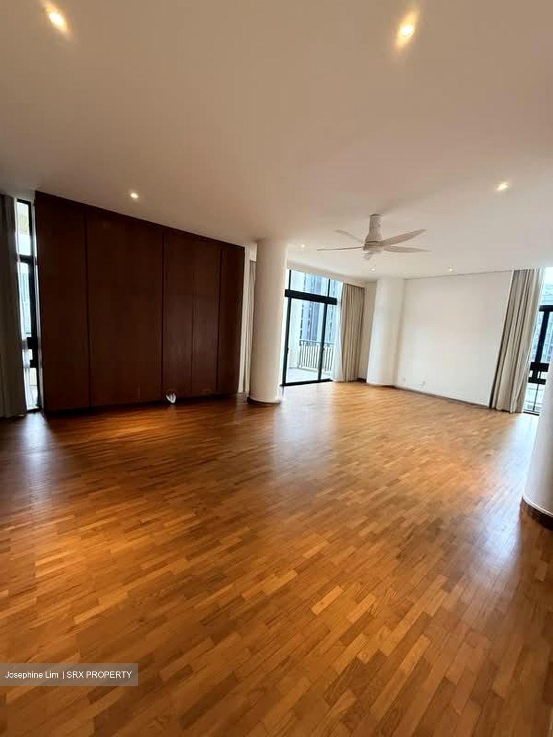 The Colonnade (D10), Condominium #578712601